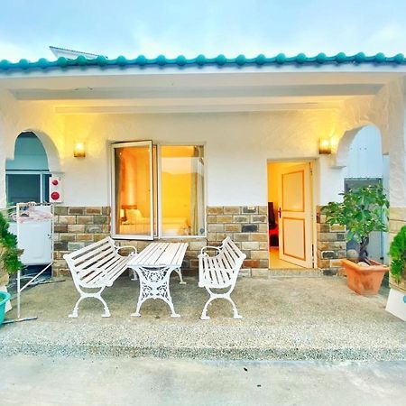墾丁 獨棟山水心旅棧 Bed & Breakfast エクステリア 写真