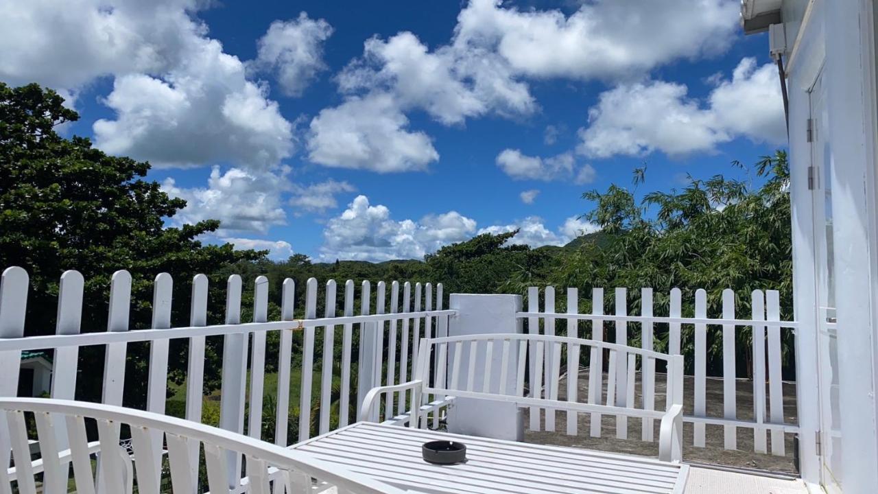 墾丁 獨棟山水心旅棧 Bed & Breakfast エクステリア 写真